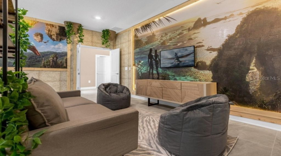 DAVENPORT, Florida 33896, 6 Bedrooms Bedrooms, ,6 BathroomsBathrooms,Residential,For Sale,SOMMERSET HILLS,0,MFRS5139833