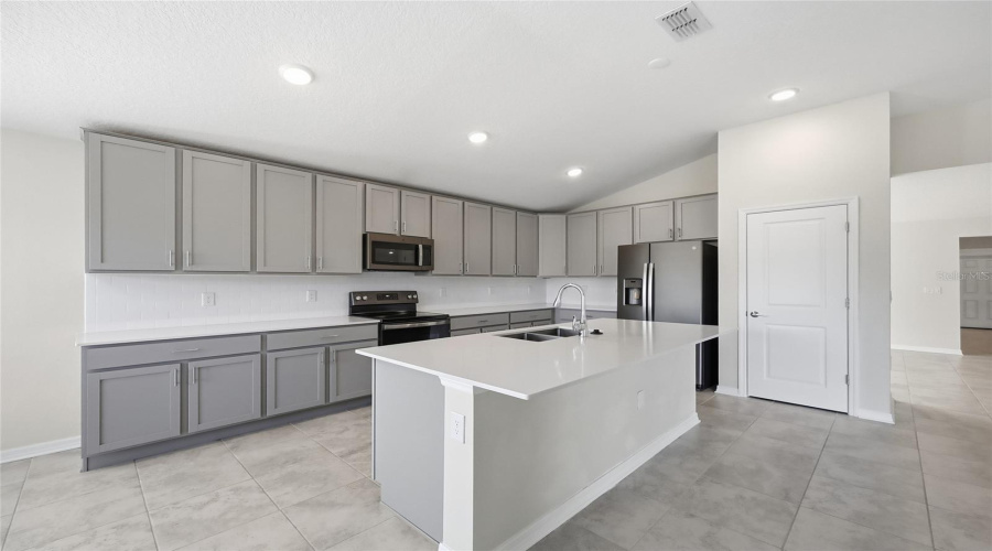 KISSIMMEE, Florida 34746, 4 Bedrooms Bedrooms, ,3 BathroomsBathrooms,Residential,For Sale,ANCESTRY,0,MFRO6365331