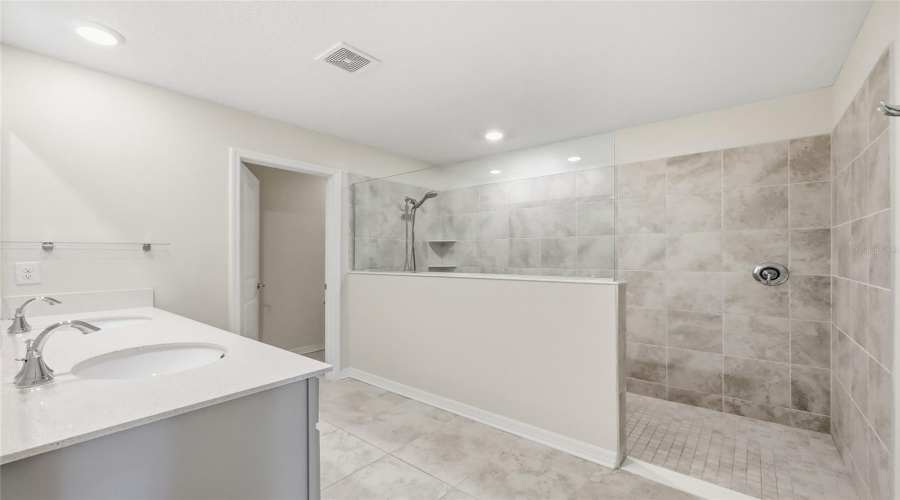 KISSIMMEE, Florida 34746, 4 Bedrooms Bedrooms, ,3 BathroomsBathrooms,Residential,For Sale,ANCESTRY,0,MFRO6365331