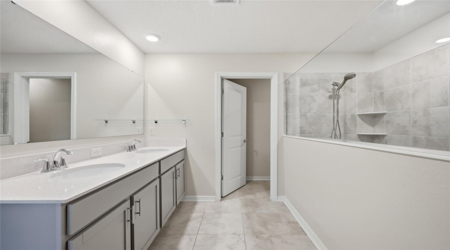 KISSIMMEE, Florida 34746, 4 Bedrooms Bedrooms, ,3 BathroomsBathrooms,Residential,For Sale,ANCESTRY,0,MFRO6365331