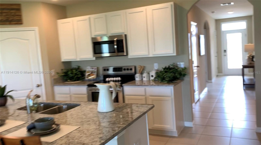 DAVENPORT, Florida 33896, 2 Bedrooms Bedrooms, ,2 BathroomsBathrooms,Residential,For Sale,TANGLEWOOD,0,MFRW7881167