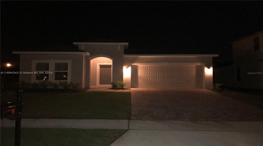 KISSIMMEE, Florida 34746, 3 Bedrooms Bedrooms, ,2 BathroomsBathrooms,Residential,For Sale,PRESTON,0,MFRW7880756