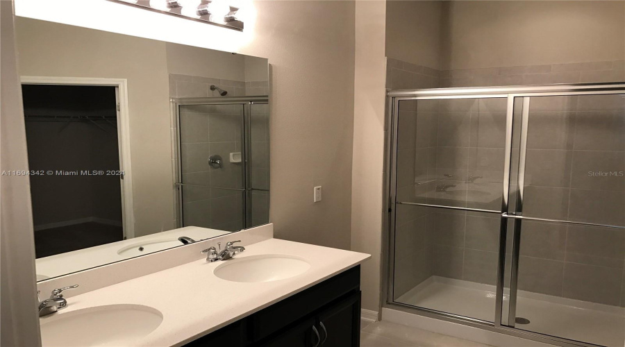 KISSIMMEE, Florida 34746, 3 Bedrooms Bedrooms, ,2 BathroomsBathrooms,Residential,For Sale,PRESTON,0,MFRW7880756