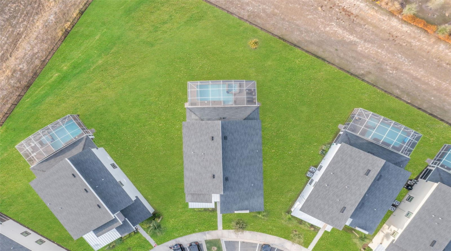 DAVENPORT, Florida 33896, 8 Bedrooms Bedrooms, ,5 BathroomsBathrooms,Residential,For Sale,SOMMERSET HILLS,0,MFRO6365351
