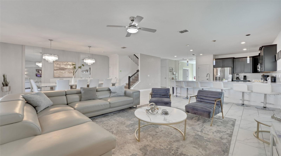 DAVENPORT, Florida 33896, 8 Bedrooms Bedrooms, ,5 BathroomsBathrooms,Residential,For Sale,SOMMERSET HILLS,0,MFRO6365351