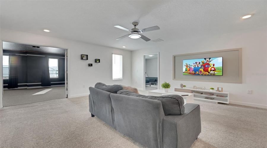 DAVENPORT, Florida 33896, 8 Bedrooms Bedrooms, ,5 BathroomsBathrooms,Residential,For Sale,SOMMERSET HILLS,0,MFRO6365351