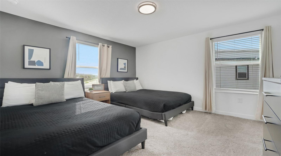 DAVENPORT, Florida 33896, 8 Bedrooms Bedrooms, ,5 BathroomsBathrooms,Residential,For Sale,SOMMERSET HILLS,0,MFRO6365351