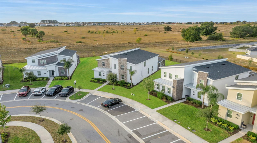 DAVENPORT, Florida 33896, 8 Bedrooms Bedrooms, ,5 BathroomsBathrooms,Residential,For Sale,SOMMERSET HILLS,0,MFRO6365351