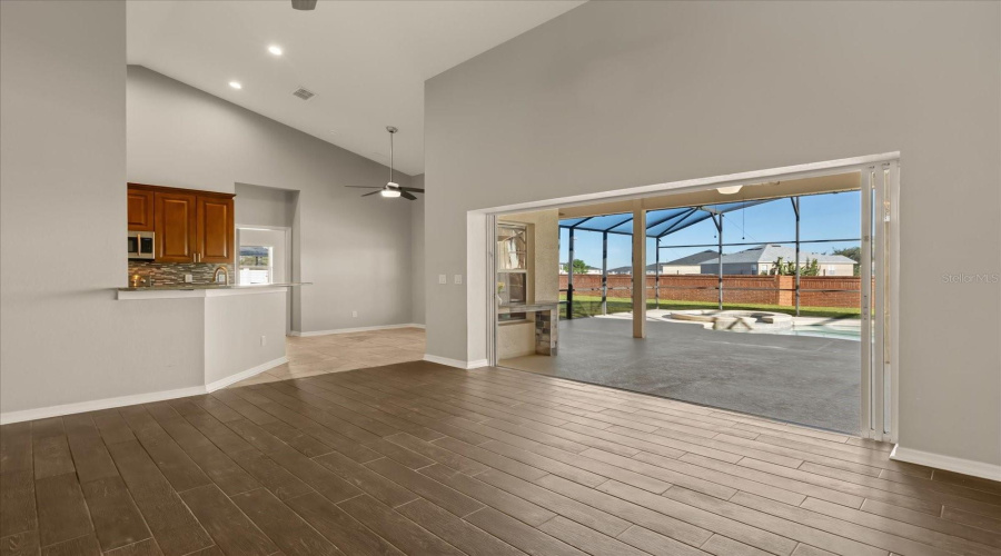 DAVENPORT, Florida 33896, 4 Bedrooms Bedrooms, ,3 BathroomsBathrooms,Residential,For Sale,BURFORD,0,MFRS5134265