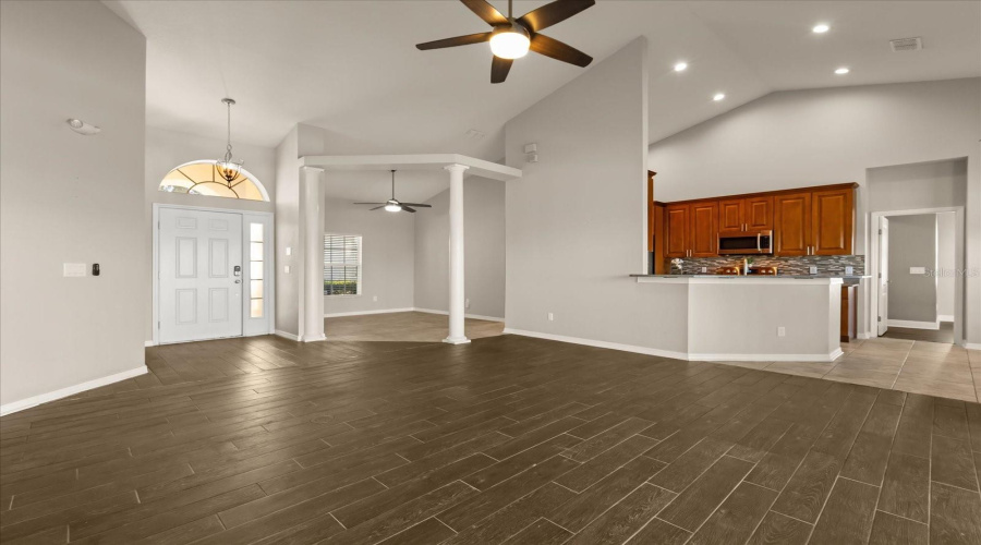 DAVENPORT, Florida 33896, 4 Bedrooms Bedrooms, ,3 BathroomsBathrooms,Residential,For Sale,BURFORD,0,MFRS5134265