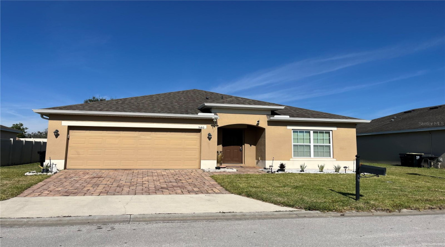 DAVENPORT, Florida 33837, 4 Bedrooms Bedrooms, ,2 BathroomsBathrooms,Residential,For Sale,VITORIA,0,MFRO6363071
