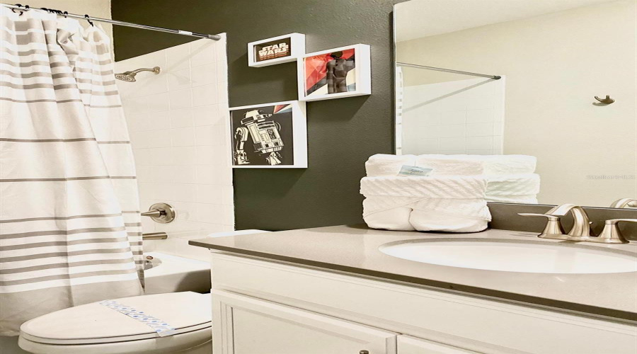 DAVENPORT, Florida 33896, 6 Bedrooms Bedrooms, ,5 BathroomsBathrooms,Residential,For Sale,BACKSWING,0,MFRO6365473