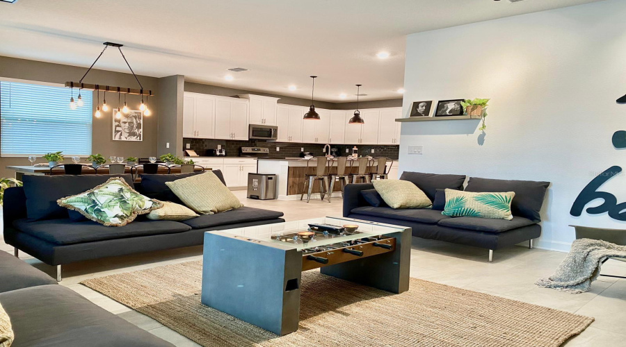 DAVENPORT, Florida 33896, 6 Bedrooms Bedrooms, ,5 BathroomsBathrooms,Residential,For Sale,BACKSWING,0,MFRO6365473