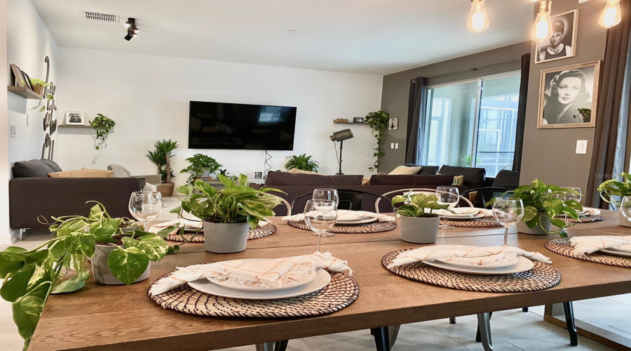 DAVENPORT, Florida 33896, 6 Bedrooms Bedrooms, ,5 BathroomsBathrooms,Residential,For Sale,BACKSWING,0,MFRO6365473