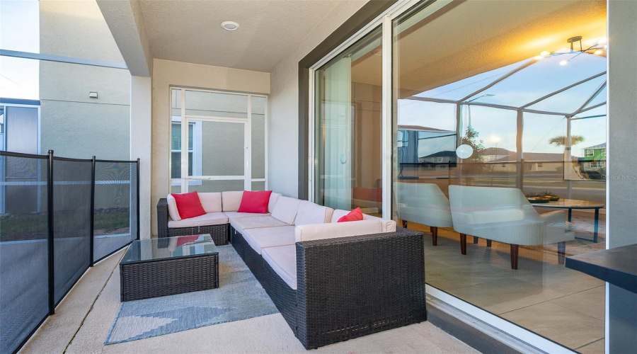 DAVENPORT, Florida 33896, 6 Bedrooms Bedrooms, ,5 BathroomsBathrooms,Residential,For Sale,STICKS,0,MFRS5139826