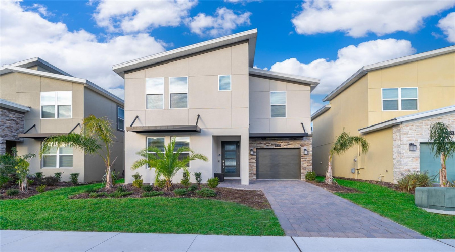 DAVENPORT, Florida 33896, 6 Bedrooms Bedrooms, ,5 BathroomsBathrooms,Residential,For Sale,STICKS,0,MFRS5139826