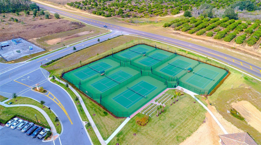 DAVENPORT, Florida 33896, 6 Bedrooms Bedrooms, ,5 BathroomsBathrooms,Residential,For Sale,STICKS,0,MFRS5139826