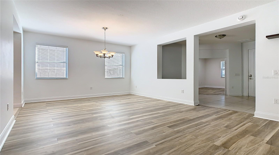 ORLANDO, Florida 32836, 5 Bedrooms Bedrooms, ,2 BathroomsBathrooms,Residential,For Sale,THATCHER,0,MFRO6363058