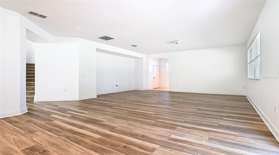 ORLANDO, Florida 32836, 5 Bedrooms Bedrooms, ,2 BathroomsBathrooms,Residential,For Sale,THATCHER,0,MFRO6363058