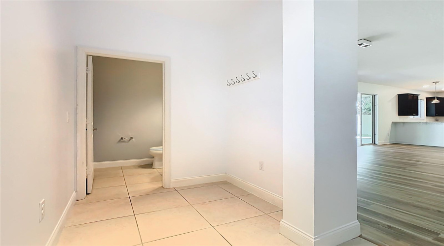 ORLANDO, Florida 32836, 5 Bedrooms Bedrooms, ,2 BathroomsBathrooms,Residential,For Sale,THATCHER,0,MFRO6363058