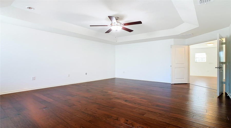 ORLANDO, Florida 32836, 5 Bedrooms Bedrooms, ,2 BathroomsBathrooms,Residential,For Sale,THATCHER,0,MFRO6363058