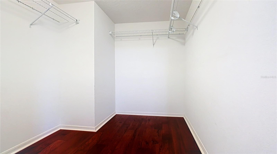 ORLANDO, Florida 32836, 5 Bedrooms Bedrooms, ,2 BathroomsBathrooms,Residential,For Sale,THATCHER,0,MFRO6363058