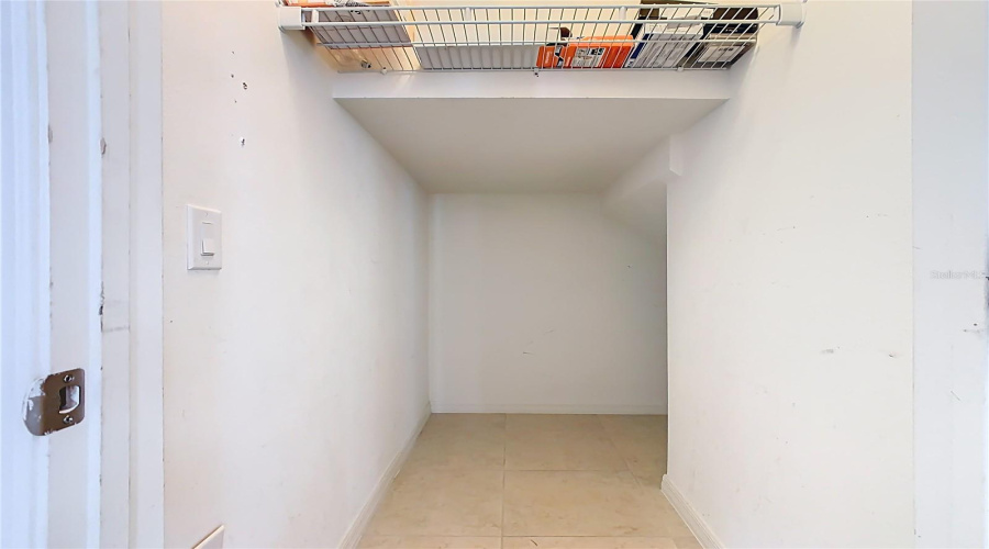 ORLANDO, Florida 32836, 5 Bedrooms Bedrooms, ,2 BathroomsBathrooms,Residential,For Sale,THATCHER,0,MFRO6363058