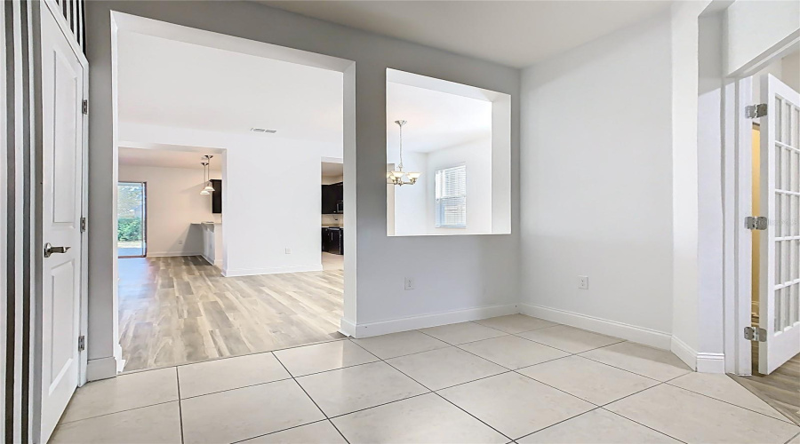 ORLANDO, Florida 32836, 5 Bedrooms Bedrooms, ,2 BathroomsBathrooms,Residential,For Sale,THATCHER,0,MFRO6363058