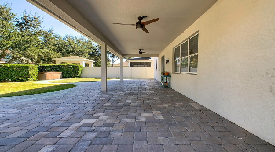ORLANDO, Florida 32836, 5 Bedrooms Bedrooms, ,2 BathroomsBathrooms,Residential,For Sale,THATCHER,0,MFRO6363058