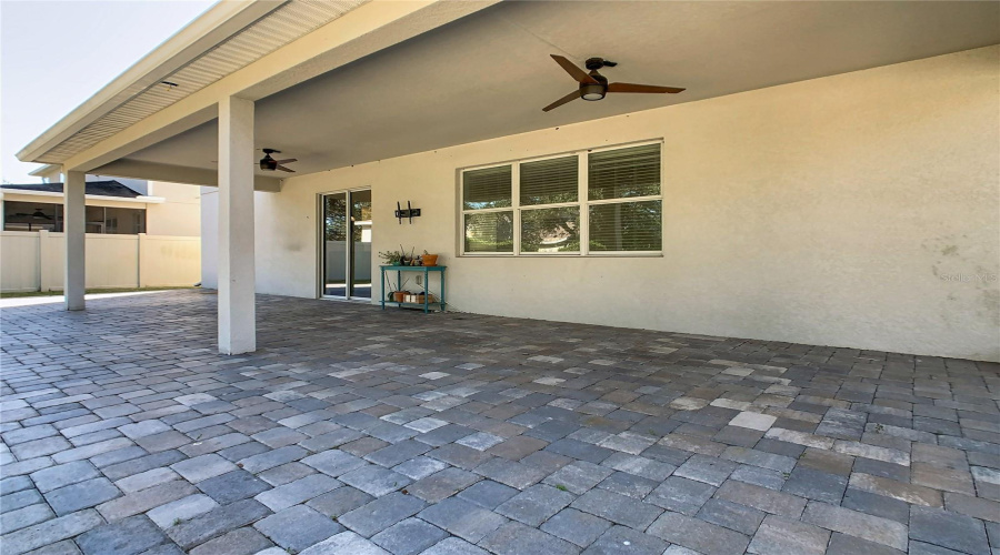 ORLANDO, Florida 32836, 5 Bedrooms Bedrooms, ,2 BathroomsBathrooms,Residential,For Sale,THATCHER,0,MFRO6363058