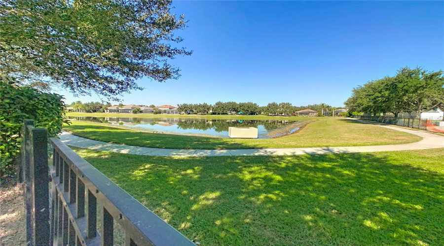 ORLANDO, Florida 32836, 5 Bedrooms Bedrooms, ,2 BathroomsBathrooms,Residential,For Sale,THATCHER,0,MFRO6363058