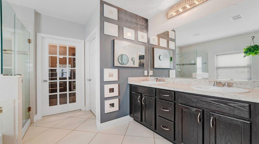 DAVENPORT, Florida 33837, 3 Bedrooms Bedrooms, ,2 BathroomsBathrooms,Residential,For Sale,GRANADA,0,MFRO6365583