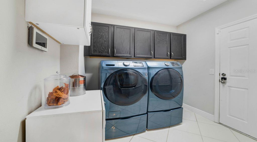 DAVENPORT, Florida 33837, 3 Bedrooms Bedrooms, ,2 BathroomsBathrooms,Residential,For Sale,GRANADA,0,MFRO6365583