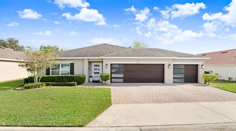 DAVENPORT, Florida 33837, 3 Bedrooms Bedrooms, ,2 BathroomsBathrooms,Residential,For Sale,GRANADA,0,MFRO6365583