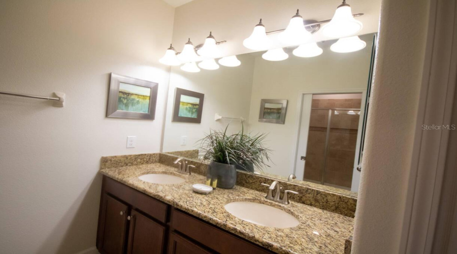 DAVENPORT, Florida 33896, 6 Bedrooms Bedrooms, ,6 BathroomsBathrooms,Residential,For Sale,WEDGE,0,MFRO6365610