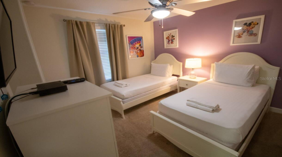 DAVENPORT, Florida 33896, 6 Bedrooms Bedrooms, ,6 BathroomsBathrooms,Residential,For Sale,WEDGE,0,MFRO6365610