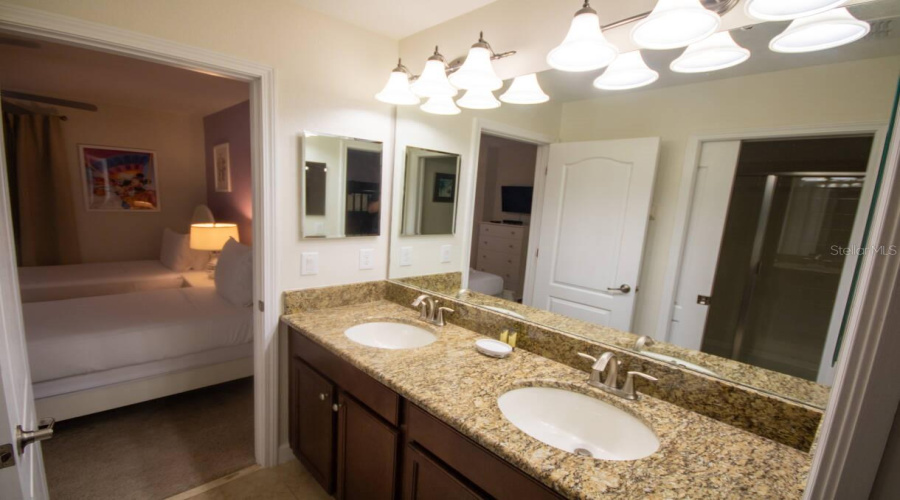 DAVENPORT, Florida 33896, 6 Bedrooms Bedrooms, ,6 BathroomsBathrooms,Residential,For Sale,WEDGE,0,MFRO6365610