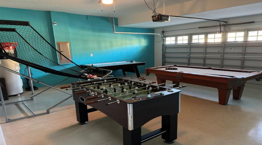 DAVENPORT, Florida 33896, 6 Bedrooms Bedrooms, ,6 BathroomsBathrooms,Residential,For Sale,WEDGE,0,MFRO6365610