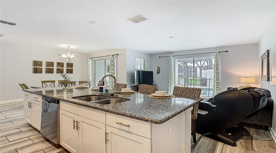 DAVENPORT, Florida 33896, 4 Bedrooms Bedrooms, ,3 BathroomsBathrooms,Residential,For Sale,DOGLEG,0,MFRO6328880