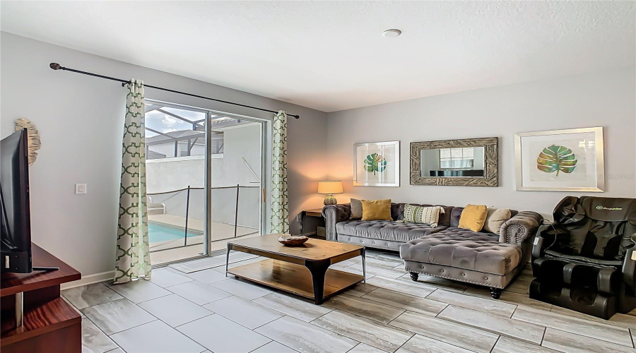 DAVENPORT, Florida 33896, 4 Bedrooms Bedrooms, ,3 BathroomsBathrooms,Residential,For Sale,DOGLEG,0,MFRO6328880