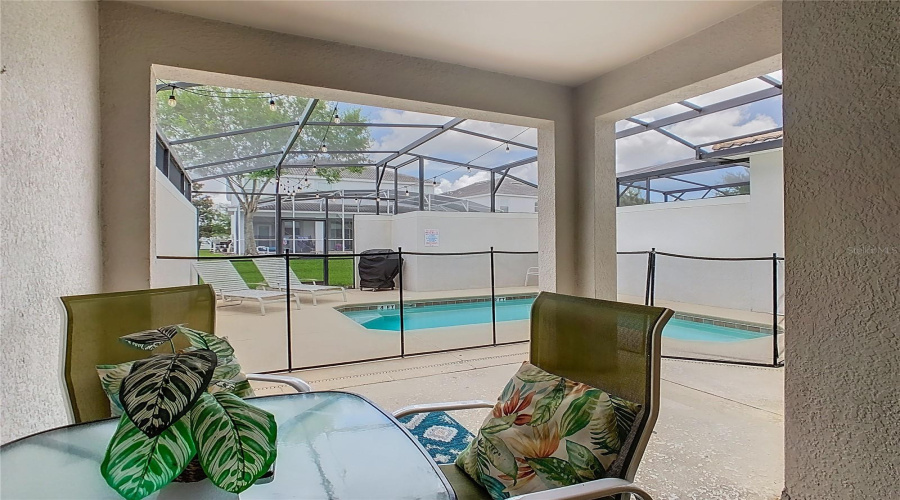 DAVENPORT, Florida 33896, 4 Bedrooms Bedrooms, ,3 BathroomsBathrooms,Residential,For Sale,DOGLEG,0,MFRO6328880