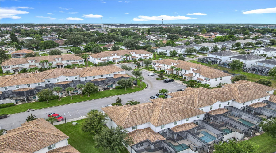 DAVENPORT, Florida 33896, 4 Bedrooms Bedrooms, ,3 BathroomsBathrooms,Residential,For Sale,DOGLEG,0,MFRO6328880