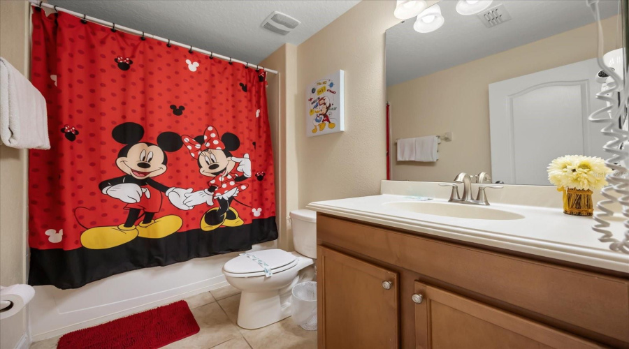 DAVENPORT, Florida 33896, 5 Bedrooms Bedrooms, ,4 BathroomsBathrooms,Residential,For Sale,WEXFORD,0,MFRO6363714