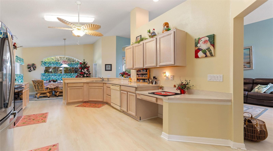 DAVENPORT, Florida 33837, 3 Bedrooms Bedrooms, ,2 BathroomsBathrooms,Residential,For Sale,VISTA OAKS WAY,0,MFRS5139597