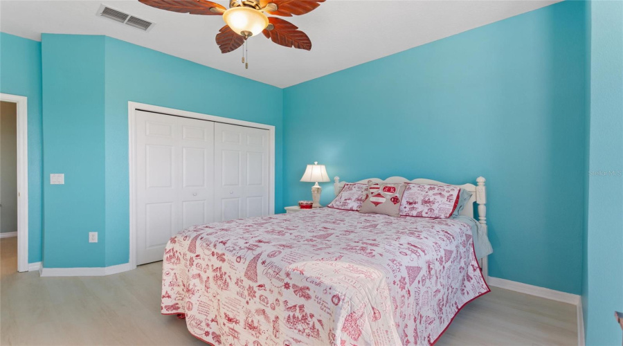 Guest bath and linen closet in hallway