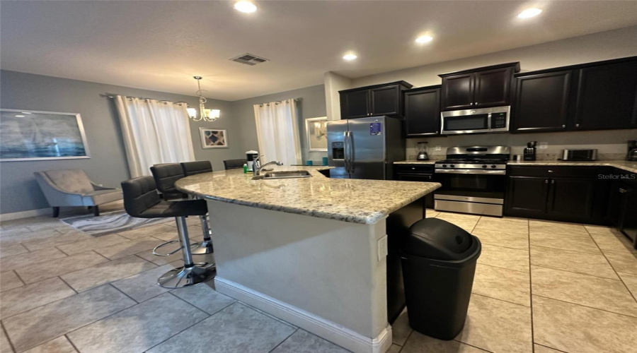 DAVENPORT, Florida 33837, 6 Bedrooms Bedrooms, ,4 BathroomsBathrooms,Residential,For Sale,WILDWOOD,0,MFRO6364643