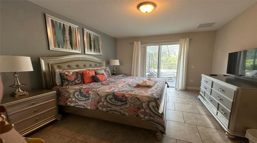 DAVENPORT, Florida 33837, 6 Bedrooms Bedrooms, ,4 BathroomsBathrooms,Residential,For Sale,WILDWOOD,0,MFRO6364643