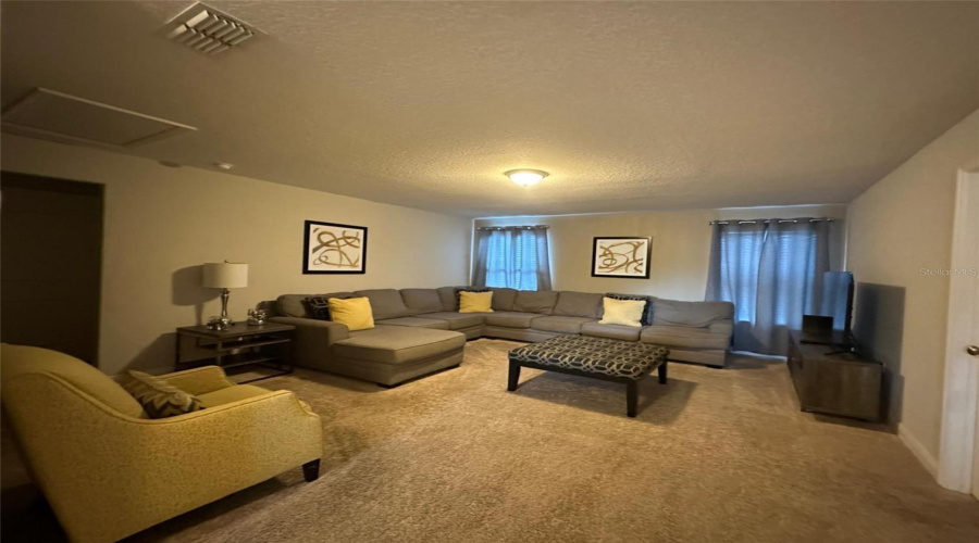 DAVENPORT, Florida 33837, 6 Bedrooms Bedrooms, ,4 BathroomsBathrooms,Residential,For Sale,WILDWOOD,0,MFRO6364643