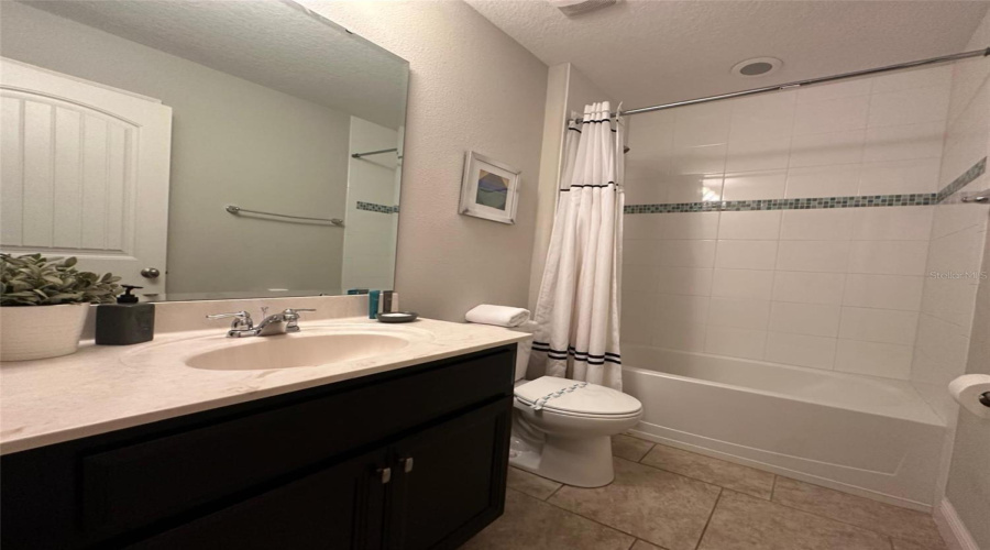 DAVENPORT, Florida 33837, 6 Bedrooms Bedrooms, ,4 BathroomsBathrooms,Residential,For Sale,WILDWOOD,0,MFRO6364643