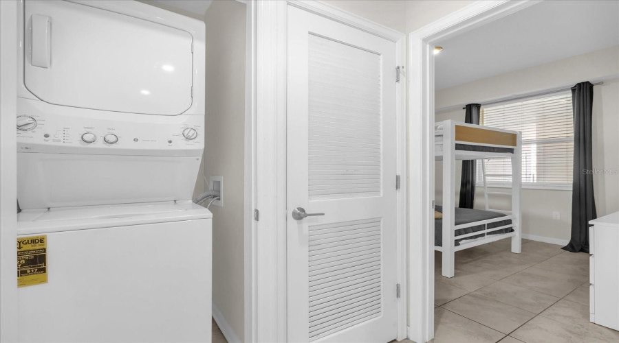 KISSIMMEE, Florida 34746, 2 Bedrooms Bedrooms, ,2 BathroomsBathrooms,Residential,For Sale,PARADOX,0,MFRO6316342